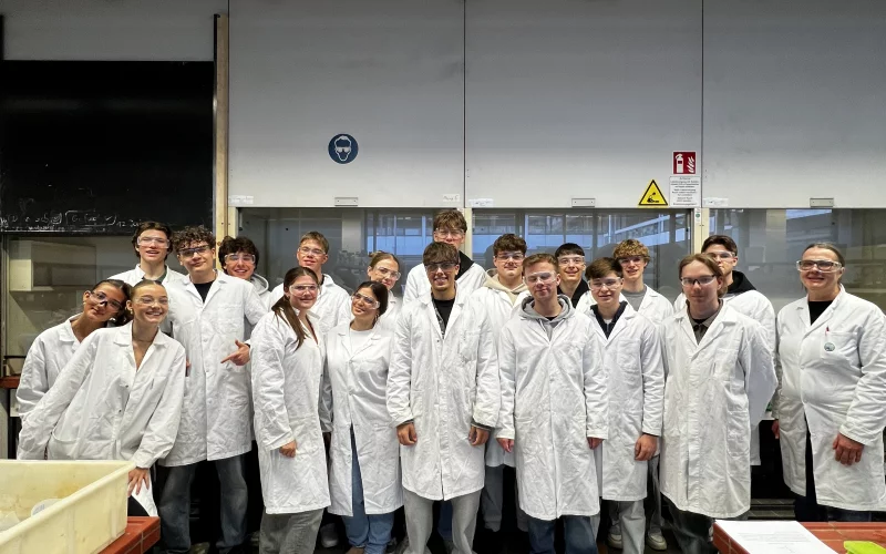 Schüler:innenlabor: Vanillin-Synthese mit Unterstützung der Kölner Universitätsstiftung